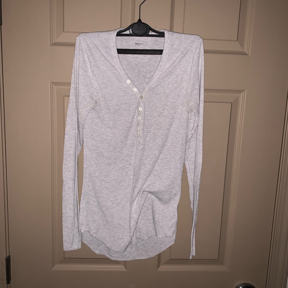 GAP light grey long sleeve